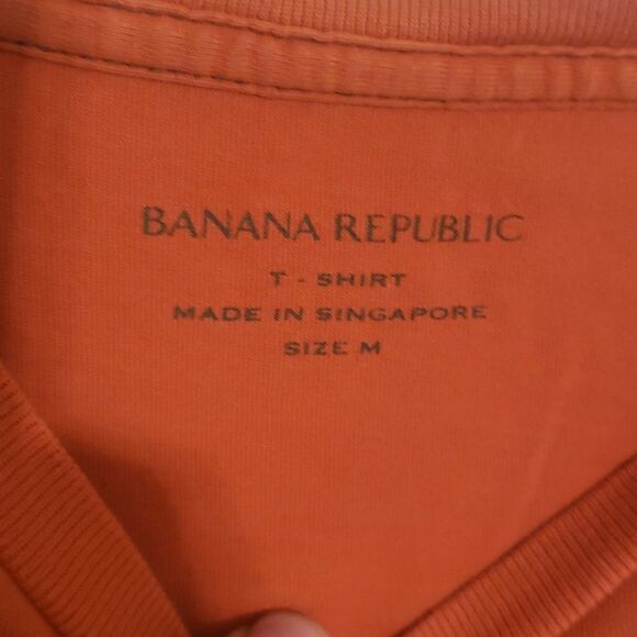 Banana Republic T Shirt Size Medium - Picture 3 of 5